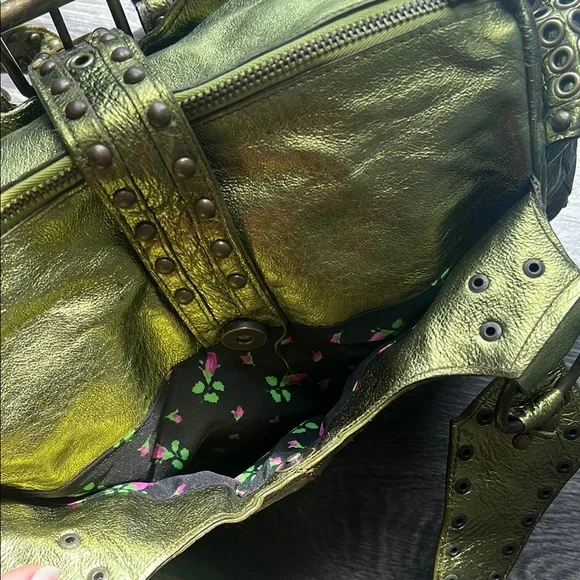 Vintage Green Leather Betsey Johnson Bag - Picture 5 of 10